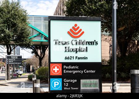 Houston, TX, États-Unis - 9 mars 2022 : panneau de l'hôpital pour enfants du Texas à Houston. Banque D'Images