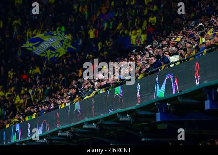 Villarreal, Espagne. . 03rd mai 2022. Supporters lors de la demi-finale de la Ligue des champions de l'UEFA, match deux entre Villarreal et le Liverpool FC à l'Estadio de la Ceramica. Crédit : DAX Images/Alamy Live News Banque D'Images