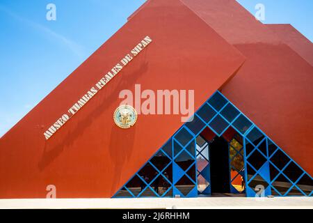 L'extérieur du Museo Tumbas Reales de Sipan, Lambayeque, près de Chiclayo, Pérou. Banque D'Images