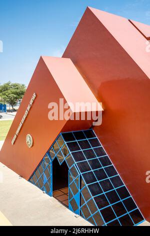 L'extérieur du Museo Tumbas Reales de Sipan, Lambayeque, près de Chiclayo, Pérou. Banque D'Images