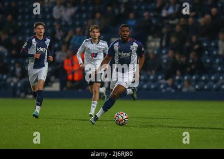 Coupe de la Premier League U23 : West Bromwich Albion / Fulham. Jovan Malcolm de West Bromwich Albion court avec le ballon Credit: News Images /Alay Live News Banque D'Images