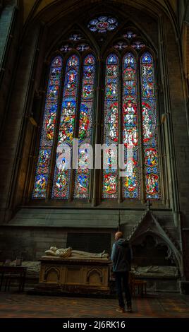 Fenêtre en vitraux North transept Hereford Cathedral, Hereford, Herefordshire, Angleterre, Royaume-Uni Banque D'Images