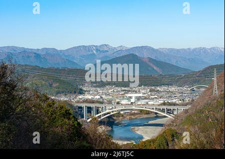 Belle vue aérienne du village de Fujikawa à Fuji, préfecture de Shizuoka, Japon. Banque D'Images