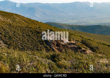 Vente d'ardoise en montagne, ardoise pour extraction de plaques de pierre d'ardoise Banque D'Images