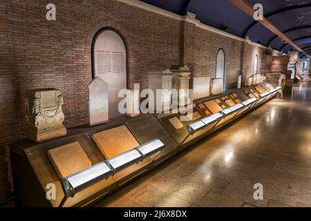 Passage souterrain entre le Palazzo dei Conservatori et le Palazzo Nuovo, Musées Capitoline, Rome, Italie. Banque D'Images