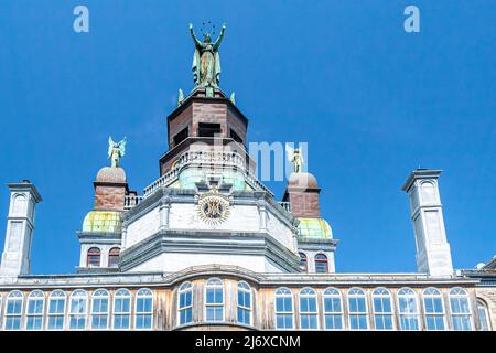 Vue à angle bas sur les détails architecturaux de la capitale dans la chapelle notre-Dame-de-bon-secours. L'architecture de style colonial est située dans le Vieux mon Banque D'Images