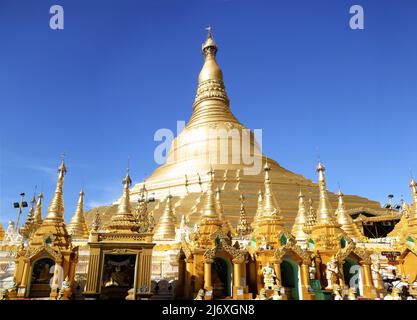 La pagode Shwedagon, Yangon, Myanmar Banque D'Images