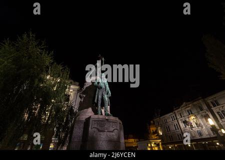 Photo d'une statue de France Preseren dans le centre-ville de Ljubjana, en Slovénie, sur le trg de Presernov, ou place Preseren. France Preseren était un Romant du XIXe siècle Banque D'Images