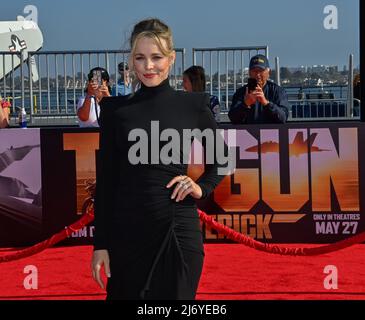 Rachel McAdams assiste à la première du film dramatique 'Top Gun: Maverick' à l'USS Midway à San Diego, Californie, le mercredi 4 mai 2022. Photo de Jim Ruymen/UPI Banque D'Images