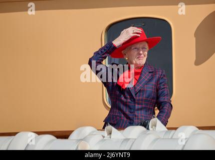 La reine Margrethe II du Danemark assiste à une cérémonie marquant le début de la saison de voile du navire royal Dannebrog dans le port de Copenhague, au Danemark, le 4 mai 2022. Le Royal Ship Dannebro célèbre son anniversaire de 90th en 2022. Photo de Stefan Lindblom/Stella Pictures/ABACAPRESS.COM Banque D'Images