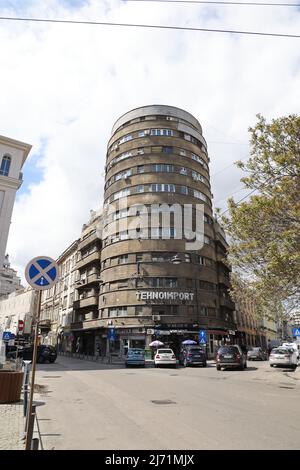 Bâtiment Tehnoimport de style architectural brutaliste à Strada Doamnei, dans le centre de Bucarest, en Roumanie Banque D'Images