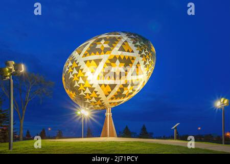 Sculpture de Pysanka (œuf de pâques peint) à Vegreville, Alberta, Canada Banque D'Images