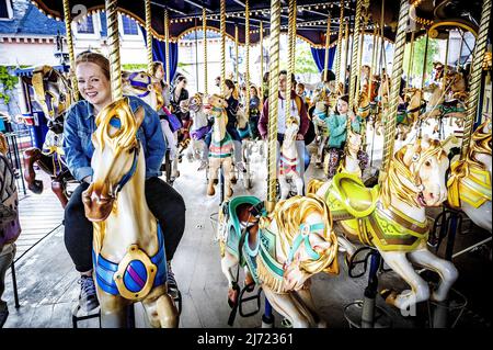 2022-05-03 10:17:15 03-05-2022, Paris - beaucoup de Hollandais sont en vacances à Disneyland Paris en France. La foule à Disneyland Paris pendant les vacances de mai. Photo: ANP / Hollandse Hoogte / Jeffrey Groeneweg pays-bas sortie - belgique sortie Banque D'Images