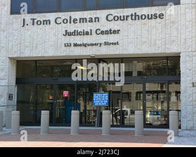 Savannah, Géorgie, États-Unis - 27 mars 2022 : le palais de justice de J. Tom Coleman vu au centre-ville. Banque D'Images