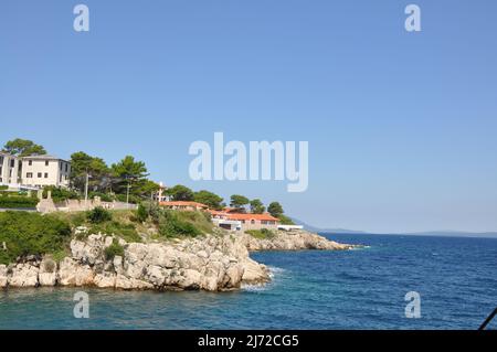 Veli Losinj, île de Losinj, Croatie. Vue sur Veli Losinj, une ville portuaire pittoresque sur l'île de Losinj, dans le comté de Primorje-Gorski Kotar Banque D'Images