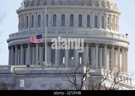 WASHINGTON, D.C. – 19 janvier 2021 : le Capitole des États-Unis est vu à la veille de l'investiture présidentielle de 2021. Banque D'Images