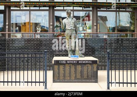 Roslyn, WA, États-Unis - 04 mai 2022; mineurs de charbon; statue commémorative et noms à Roslyn, Washington, y compris l'explosion de la mine le 10 1892 mai Banque D'Images