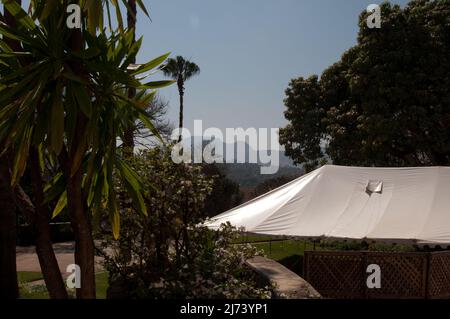 Vue sur les montagnes entourant Blantyre depuis l'hôtel Luxury, Blantyre, Malawi, Afrique Banque D'Images