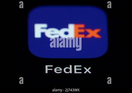 05 mai 2022, Baden-Wuerttemberg, Rottweil: L'application de FedEx peut être vue sur l'écran d'un iPhone se. Photo: Silas Stein/dpa Banque D'Images