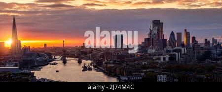 Magnifique vue panoramique au coucher du soleil sur la ville de Londres Banque D'Images