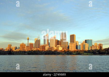 Horizon de Sydney au lever du soleil, Australie, Sydney Banque D'Images