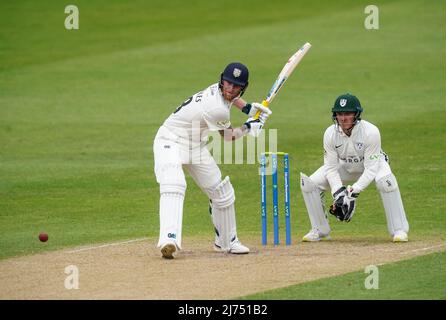 Ben Stokes de Durham se batte pendant la deuxième journée du LV= Insurance County Championship division Two match à New Road, Worcester. Date de la photo: Vendredi 6 mai 2022. Banque D'Images