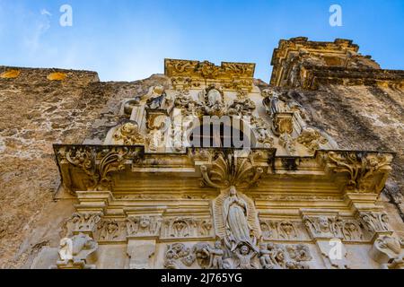 La façade sculptée à la main de Mission San José, San Antonio missions National Historic Park, San Antonio, Texas, Etats-Unis Banque D'Images