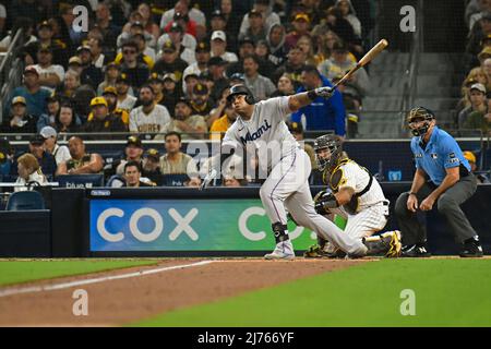 05 mai 2022 : le premier basan de Miami Marlins Jesus Aguilar (99) lors d'un match de baseball MLB entre les Miami Marlins et les San Diego Padres au parc Petco à San Diego, Californie. Justin Fine/CSM Banque D'Images