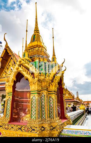 Pagode, Palais Royal, Grand Palais, Wat Phra Kaeo, Temple du Bouddha d'Émeraude, Bangkok, Thaïlande, Asie Banque D'Images