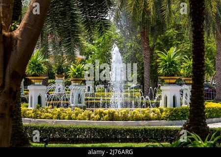 Fontaine, complexe hôtelier Dusit Thani, Hua Hin, province de Prachuap Khiri Khan, Thaïlande, Golfe de Thaïlande, Asie Banque D'Images