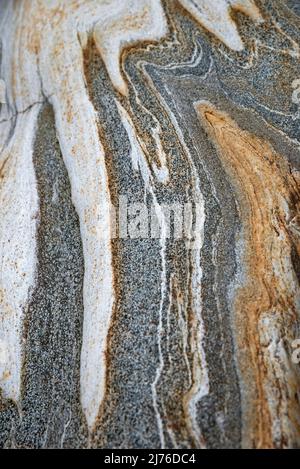 Structures colorées en roche, vallée de la Verzasca, Suisse, canton du Tessin Banque D'Images