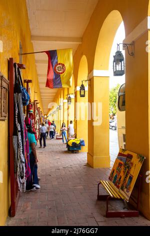 Boutiques d'artisanat souvenirs, Las Bovedas, Plaza de Las Bovedas, Old Cartagena, Cartagena, Bolivar, République de Colombie Banque D'Images