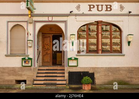 Boppard, Rhénanie-Palatinat / Allemagne - 9/20/2011: Un pub de quartier. Banque D'Images