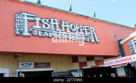 Le Fish Hopper, restaurant de fruits de mer et de steaks sur Cannery Row à Monterey, Californie, États-Unis; un restaurant familial Shake; dîner dans la baie de Monterey. Banque D'Images