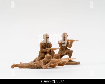 Peloton service américain personell parachutistes en jouet soldat forme de tir brun Banque D'Images