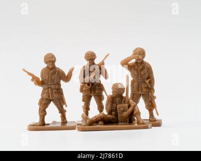 sélection de peloton de soldats de jouet brun focus au camp Banque D'Images