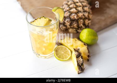 limonade fermentée de tepache dans un verre Banque D'Images