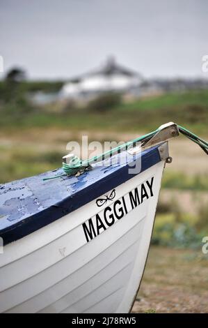 arc de beached long rivage bateau pêche dériveur sizewell plage suffolk angleterre Banque D'Images