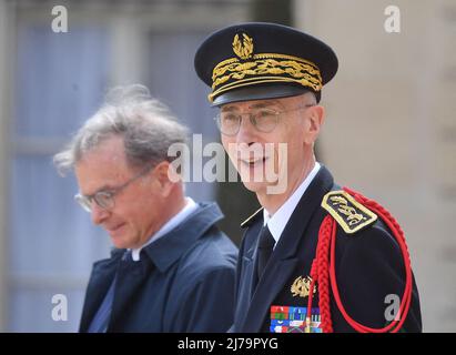 Paris, France. 07th mai 2022. Le préfet de police de Paris Didier Llement part après la cérémonie d'investiture du Président français de la République Emmanuel Macron au Palais de l'Elysée à Paris, France, le 7 mai 2022, après sa réélection le 24 avril. Photo de Christian Liewig /ABACAPRESS.COM crédit: Abaca Press/Alay Live News Banque D'Images