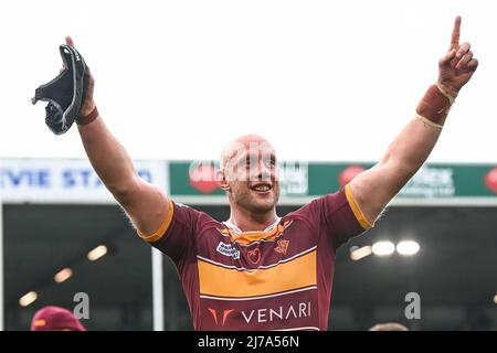 Chris Hill (8) de Huddersfield Giants fête à la fin du match en , le 5/7/2022. (Photo de Craig Thomas/News Images/Sipa USA) Banque D'Images