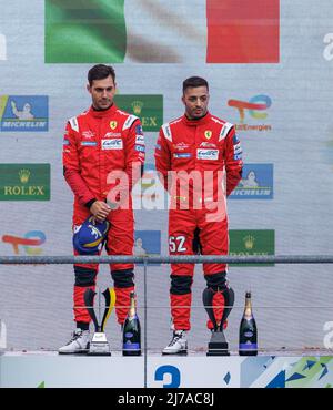 52 MOLINA Miguel (spa), FUOCO Antonio (ita), AF Corse, Ferrari 488 GTE EVO, podium, portrait pendant les 6 heures de Spa-Francorchamps 2022, 2nd tour du Championnat du monde d'endurance FIA 2022 sur le circuit de Spa-Francorchamps du 5 au 7 mai 2022 à Francorchamps, Belgique - photo Clément chance / DPPI Banque D'Images