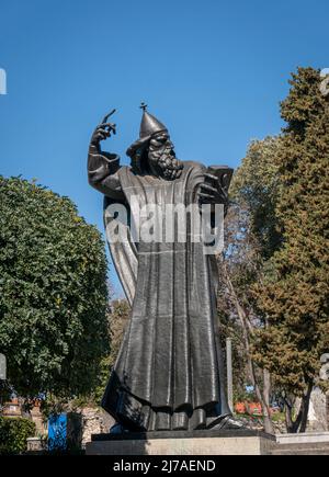 Monument à Grégoire de Nin par le sculpteur Ivan Mestrovic dans l'ancienne ville de Split, Croatie. Banque D'Images