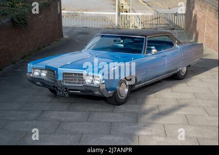 1970 Oldsmobile Rocket 98 voiture de luxe américaine classique Banque D'Images