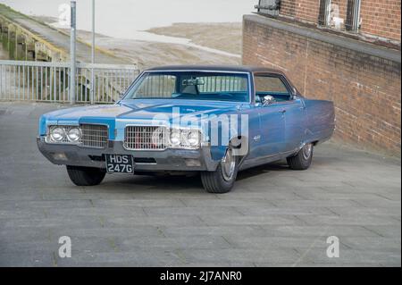 1970 Oldsmobile Rocket 98 voiture de luxe américaine classique Banque D'Images