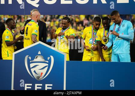 SAINT-DENIS, FRANCE - MAI 7 : Nicolas Pallois du FC Nantes, Samuel Moutoussamy du FC Nantes, Jean-Charles Castelletto du FC Nantes, Marcus Coco du FC Nantes, Alban Lafont du FC Nantes lors du match coupe de France entre l'OGC Nice et le FC Nantes au Stade de France le 7 mai, 2022 à Saint-Denis, France (photo de Hans van der Valk/Orange Pictures) Banque D'Images