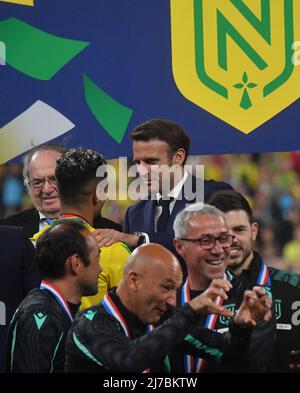 Président français Emmanuel Macron lors de la coupe française, match final entre l'OGC Nice et le FC Nantes le 7 mai 2022 à Paris, France. Photo de Christian Liewig/ABACAPRESS.COM Banque D'Images