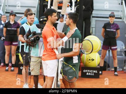 Carlos Alcaraz d'Espagne réagit après avoir gagné contre Novak Djokovic de Croatie lors du tournoi de tennis Mutua Madrid Open 2022 le 7 mai 2022 au stade Caja Magica à Madrid, Espagne - photo Laurent Lairys / DPPI Banque D'Images