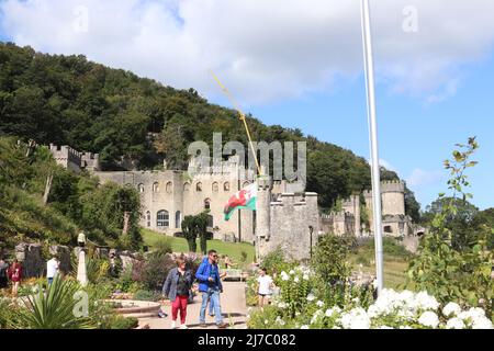 Le château de Gwrych est une maison de campagne classée de classe 1 datant du 19th siècle, près d'Abergele, dans l'arrondissement du comté de Conwy, au nord du pays de Galles Banque D'Images