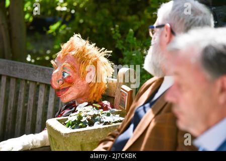 Covent Garden, Londres, Royaume-Uni. 8th mai 2022. Le Covent Garden May Fayre & Puppet Festival, célèbre MR Punch, c'est le 360th anniversaire du spectacle Punch & Judy vu par Samuel Peppys en mai 1662. Crédit : Matthew Chattle/Alay Live News Banque D'Images