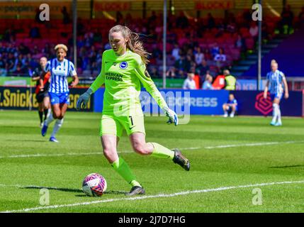 Crawley, Royaume-Uni, mai 8th 2022, Megan Walsh Goalkeeper de Brighton et Hove Albion lors du match de Super League des femmes FA entre Brighton & Hove Albion Women et Everton au People's Pension Stadium, le 8th 2022 mai à Crawley, Royaume-Uni. (Photo de Jeff Mood/phcimages.com) Banque D'Images